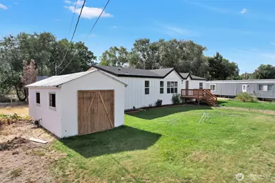 19120 Franklin Street NW, Soap Lake, WA 98851 - Photo 3