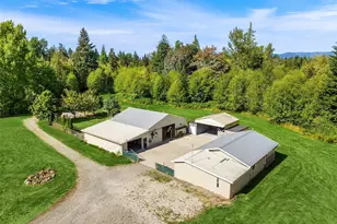 18333 Burn Rd, Arlington, WA 98223 - Photo 3