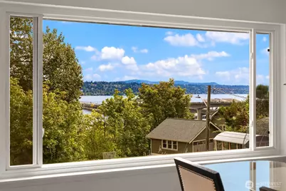 1309 35th Avenue S, Seattle, WA 98144 - Photo 9