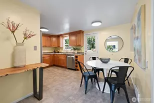 320 NE 156th St, Shoreline, WA 98155 - Photo 9