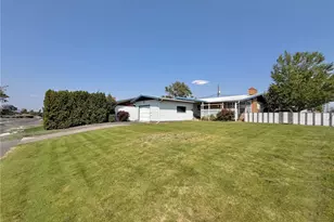 1241 S Skyline Dr, Moses Lake, WA 98837 - Photo 1