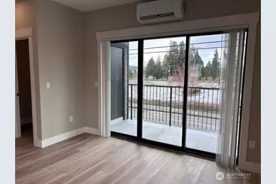 703 5th Street SW #B, Puyallup, WA 98371 - Photo 9