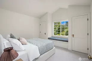 4321 NE 57th St, Seattle, WA 98105 - Photo 27