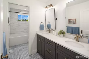 4321 NE 57th St, Seattle, WA 98105 - Photo 29