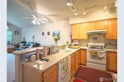 440 Maple Avenue SW #B303, Renton, WA 98057 - Photo 7