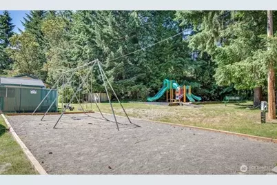 22415 Sunridge Way NE, Poulsbo, WA 98370 - Photo 35