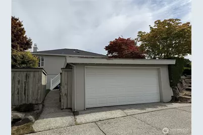 3803 29th Avenue W, Seattle, WA 98199 - Photo 21