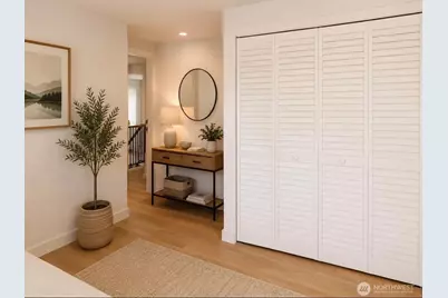 3803 29th Avenue W, Seattle, WA 98199 - Photo 7