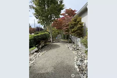 3803 29th Avenue W, Seattle, WA 98199 - Photo 19