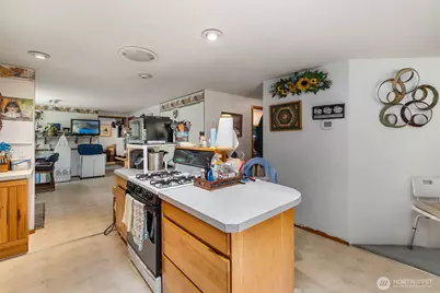 165 Maple Crest Drive, Onalaska, WA 98570 - Photo 3