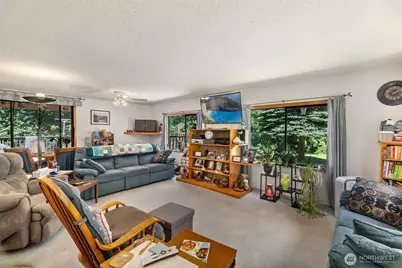 165 Maple Crest Drive, Onalaska, WA 98570 - Photo 7