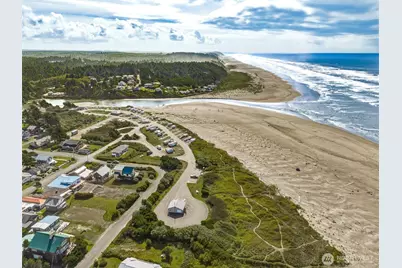 33 1st Street S, Pacific Beach, WA 98571 - Photo 27
