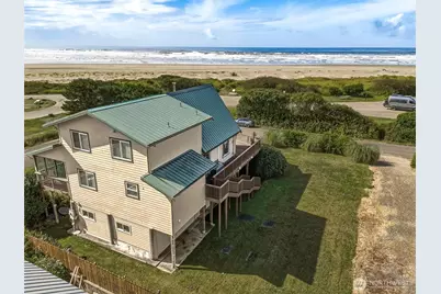 33 1st Street S, Pacific Beach, WA 98571 - Photo 23