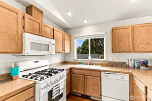 714 144th St SW, Lynnwood, WA 98087 - Photo 9