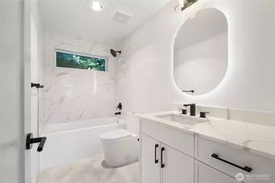2652 B NW 95th Street, Seattle, WA 98117 - Photo 13