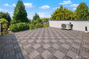 2652 B NW 95th St, Seattle, WA 98117 - Photo 15