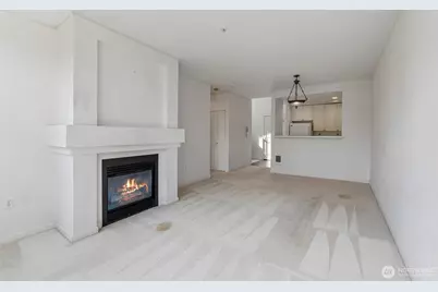 4343 Roosevelt Way NE #608, Seattle, WA 98105 - Photo 11