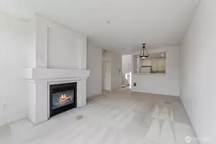 4343 Roosevelt Way NE, Seattle, WA 98105 - Photo 11