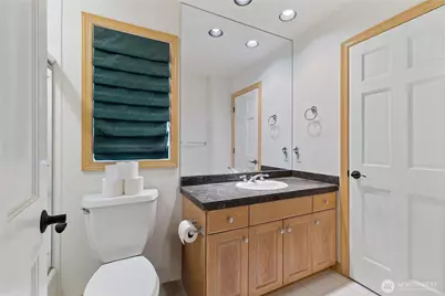 1018 254th Avenue NE, Redmond, WA 98074 - Photo 17
