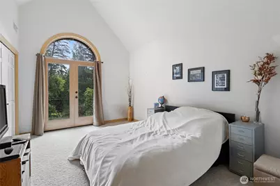 1018 254th Avenue NE, Redmond, WA 98074 - Photo 15