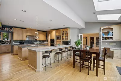 1018 254th Avenue NE, Redmond, WA 98074 - Photo 5