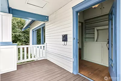 1010 Rucker Avenue, Everett, WA 98201 - Photo 11