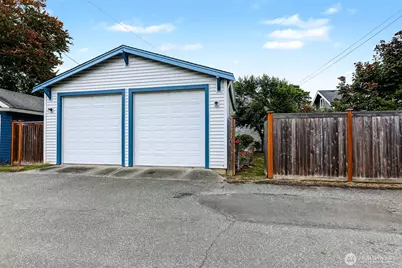 1010 Rucker Avenue, Everett, WA 98201 - Photo 33