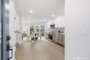 1409 29th Ave, Seattle, WA 98122 - Photo 3
