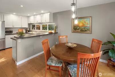 4257 155th Place SE, Bellevue, WA 98006 - Photo 9