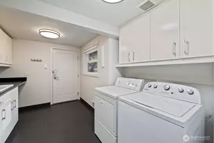 16626 SE 9th St, Bellevue, WA 98008 - Photo 35