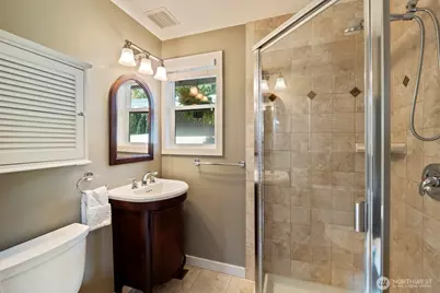 16626 SE 9th Street, Bellevue, WA 98008 - Photo 33