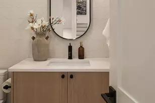 1706 111th Ave NE, Bellevue, WA 98004 - Photo 7