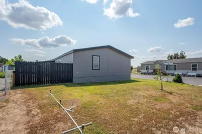 4000 NE Longview Street #65, Moses Lake, WA 98837 - Photo 3