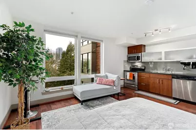 4547 8th Avenue NE #508, Seattle, WA 98105 - Photo 7