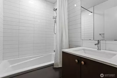 3641 22nd Avenue W #Unit E, Seattle, WA 98199 - Photo 7