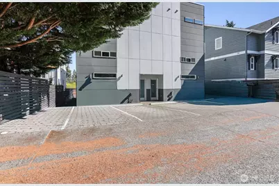 3641 22nd Avenue W #Unit E, Seattle, WA 98199 - Photo 27