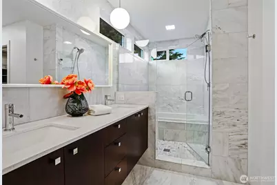 3641 22nd Avenue W #Unit E, Seattle, WA 98199 - Photo 23