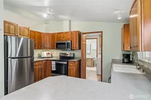 12517 Kapowsin Highlands Dr E, Graham, WA 98338 - Photo 17