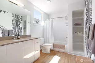 1601 N 45th St, Seattle, WA 98103 - Photo 17