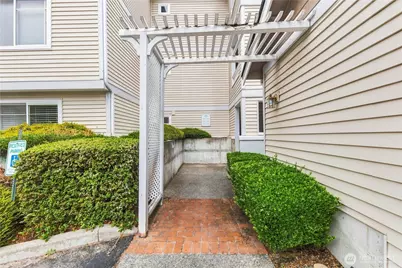 23908 Bothell Everett Highway #B-302, Bothell, WA 98021 - Photo 7