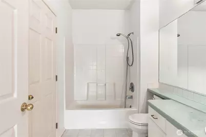 23908 Bothell Everett Highway #B-302, Bothell, WA 98021 - Photo 25