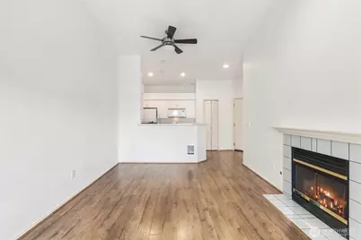 23908 Bothell Everett Highway #B-302, Bothell, WA 98021 - Photo 17