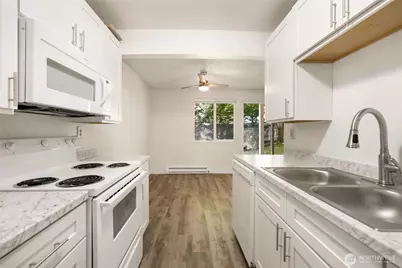 3909 Mason Loop Road, Tacoma, WA 98409 - Photo 5