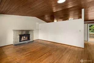 18061 28th Ave NE, Lake Forest Park, WA 98155 - Photo 3