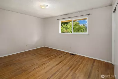 18061 28th Avenue NE, Lake Forest Park, WA 98155 - Photo 9