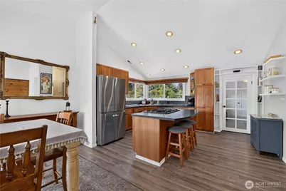503 Gove Street, Steilacoom, WA 98388 - Photo 5