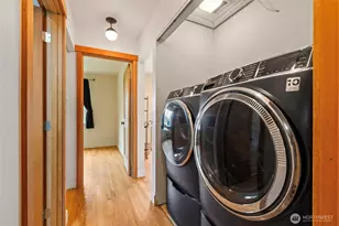 9682 Beacon Ave S, Seattle, WA 98118 - Photo 17