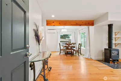 9682 Beacon Avenue S, Seattle, WA 98118 - Photo 5