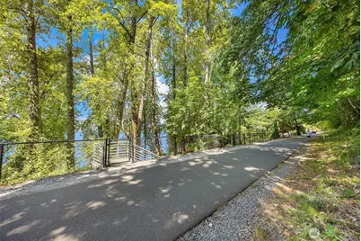 20230 NE 18th Place, Sammamish, WA 98074 - Photo 35
