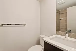 7459 Woodlawn Ave NE, Seattle, WA 98115 - Photo 21